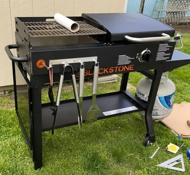 Blackstone 1819 Grill Griddle Combo