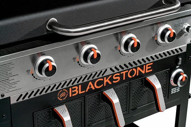 Blackstone 4-Burner 36” Griddle With Air Fryer And Hood