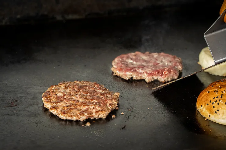Best Spatula For Smash Burgers